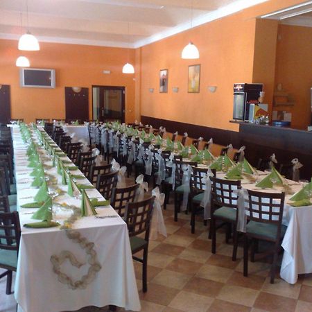 Parkhotel Terezin Extérieur photo